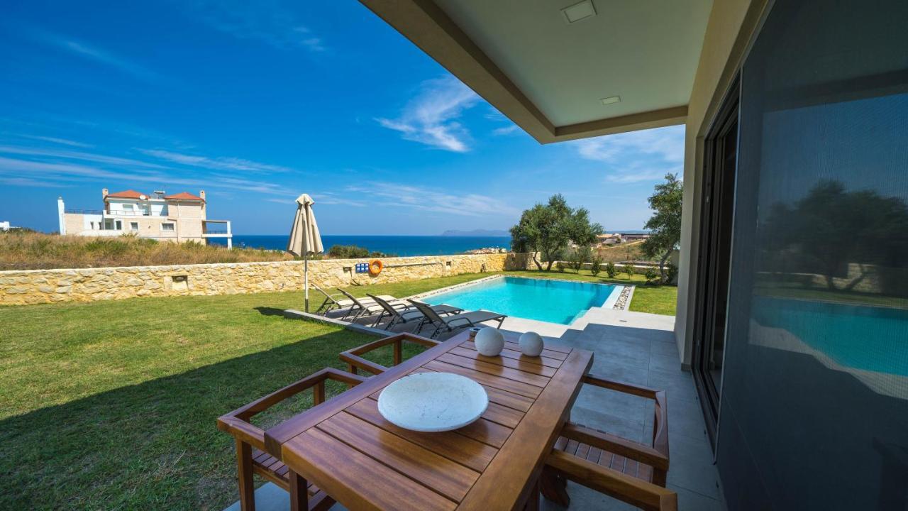 Iskios Villas Agia Marina  Exterior photo